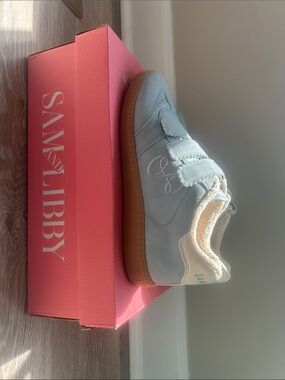 Women’s Light Blue Velcro Leather Sneaker with Gum Sole